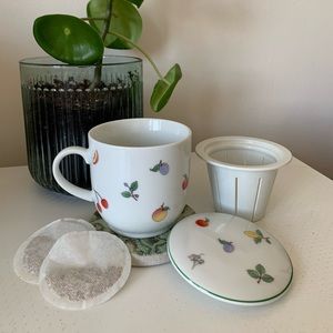 Vintage Lidded Coffee Tea Cup